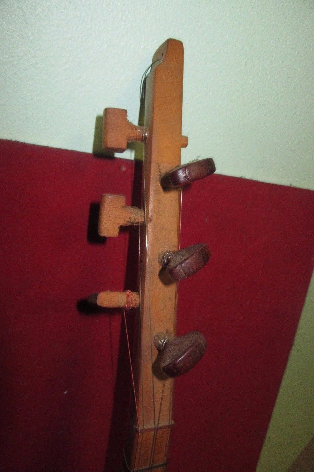 Old instrument tembur tanbur, dotar