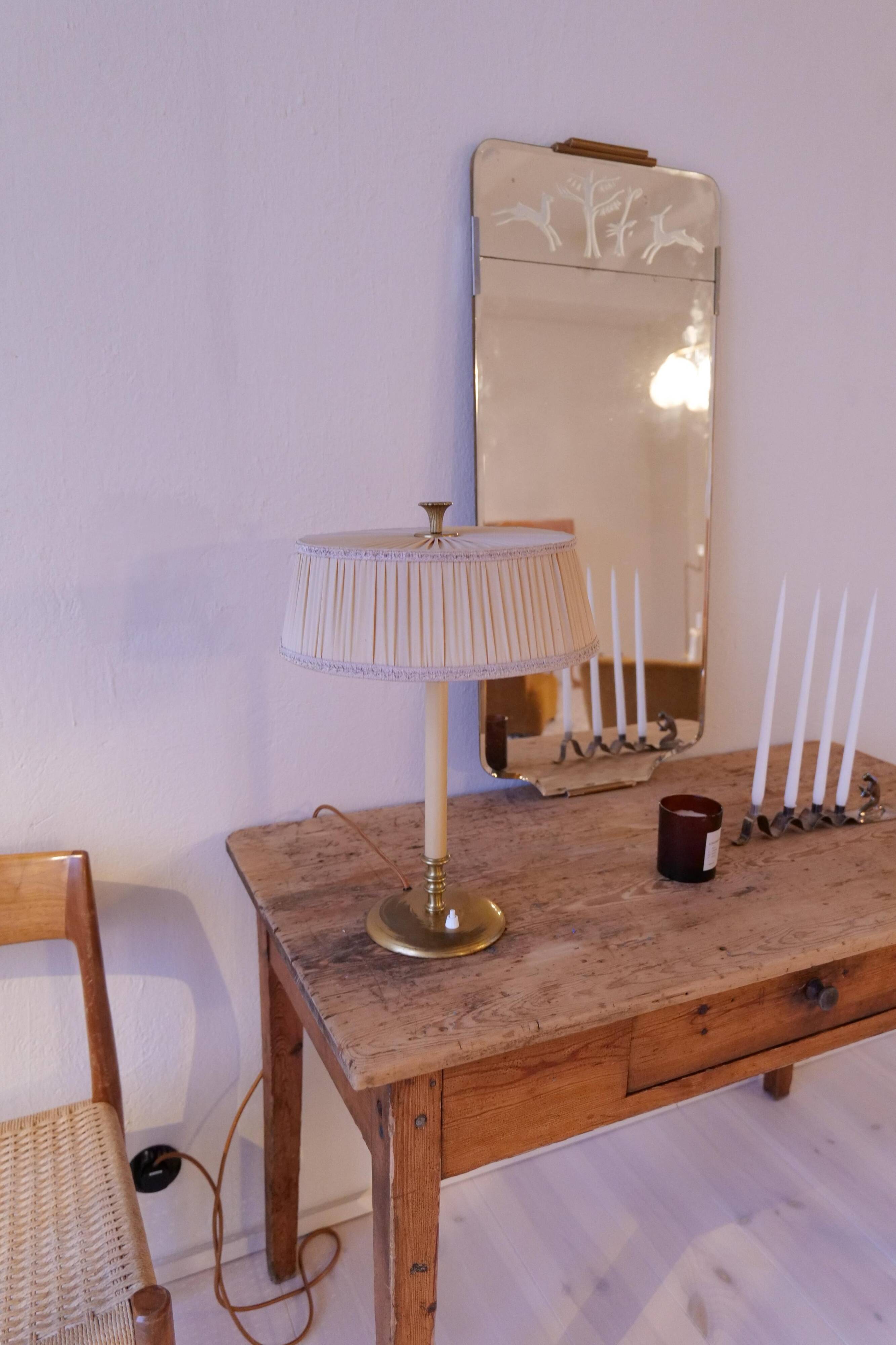 Art Deco table lamp from Nordiska Kompaniet, made in Sweden, 1940s.