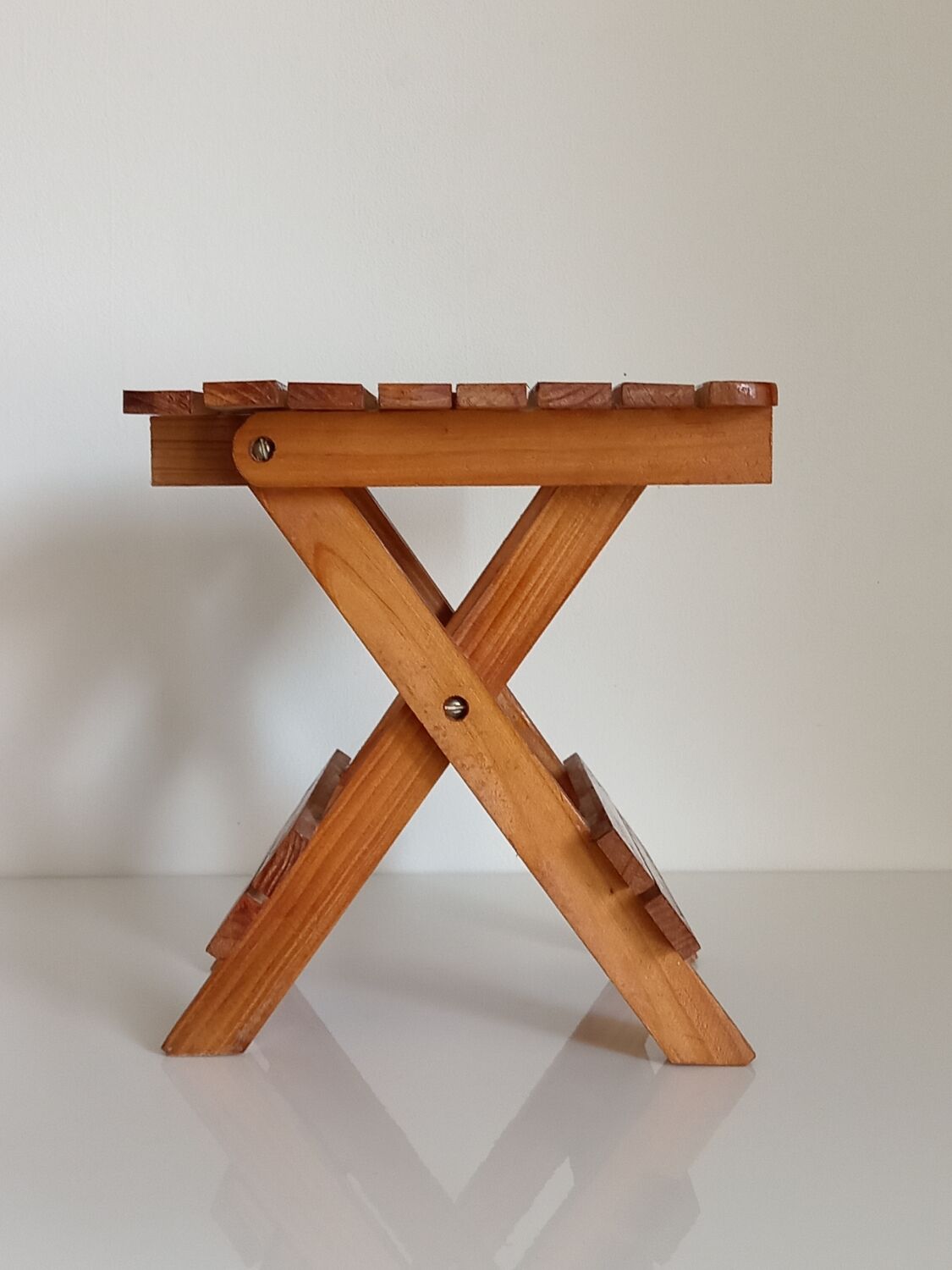 Stool / plant stand