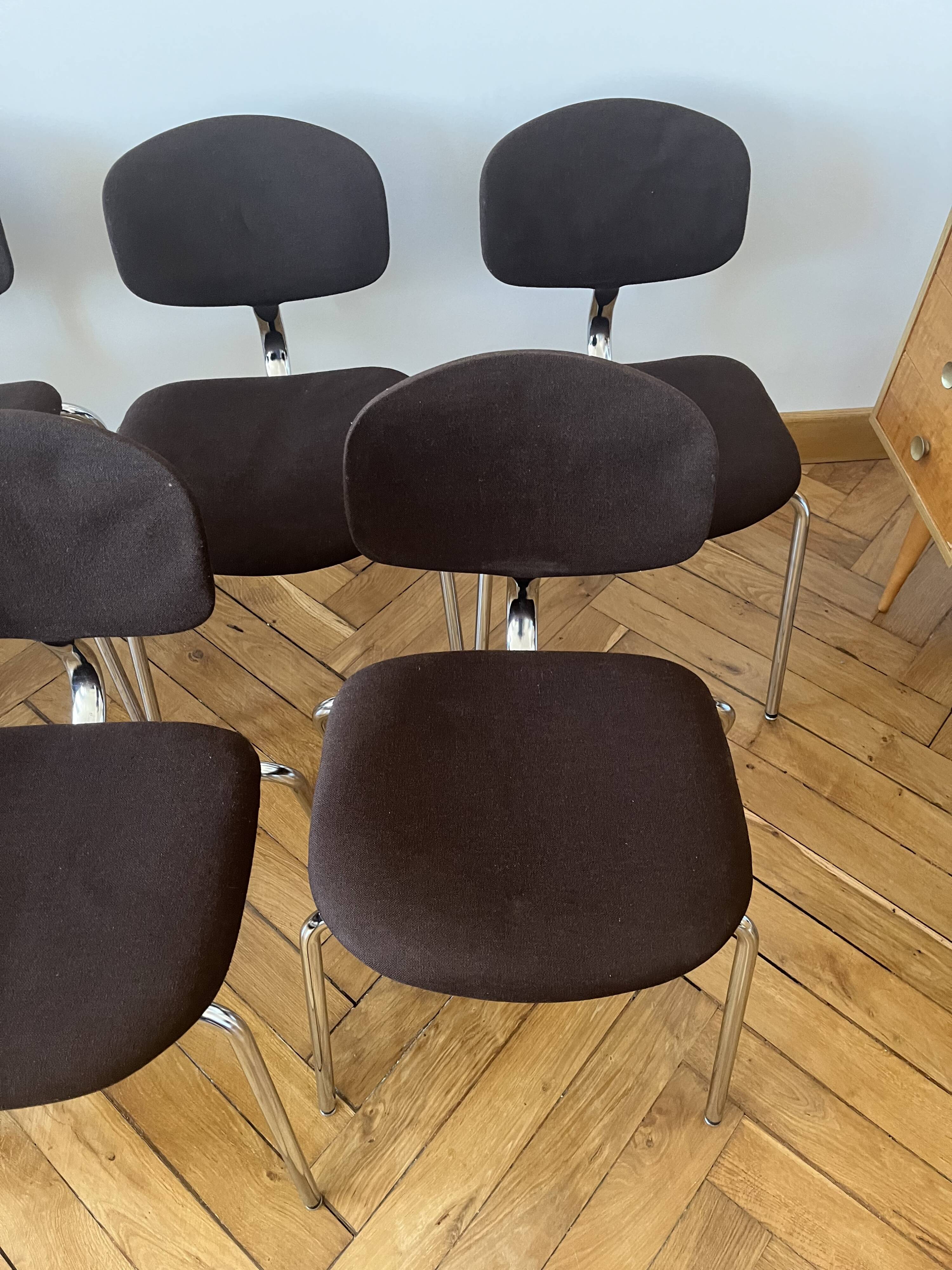 Set of 7 Steelcase Strafor chairs