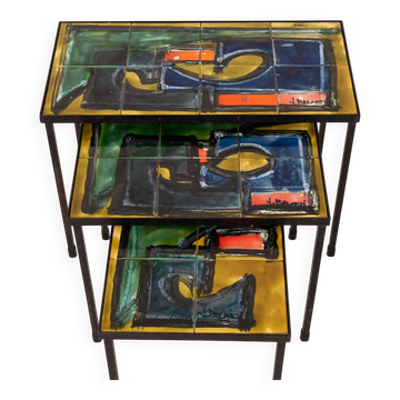 Ensemble de trois tables gigognes en céramique par Belarti