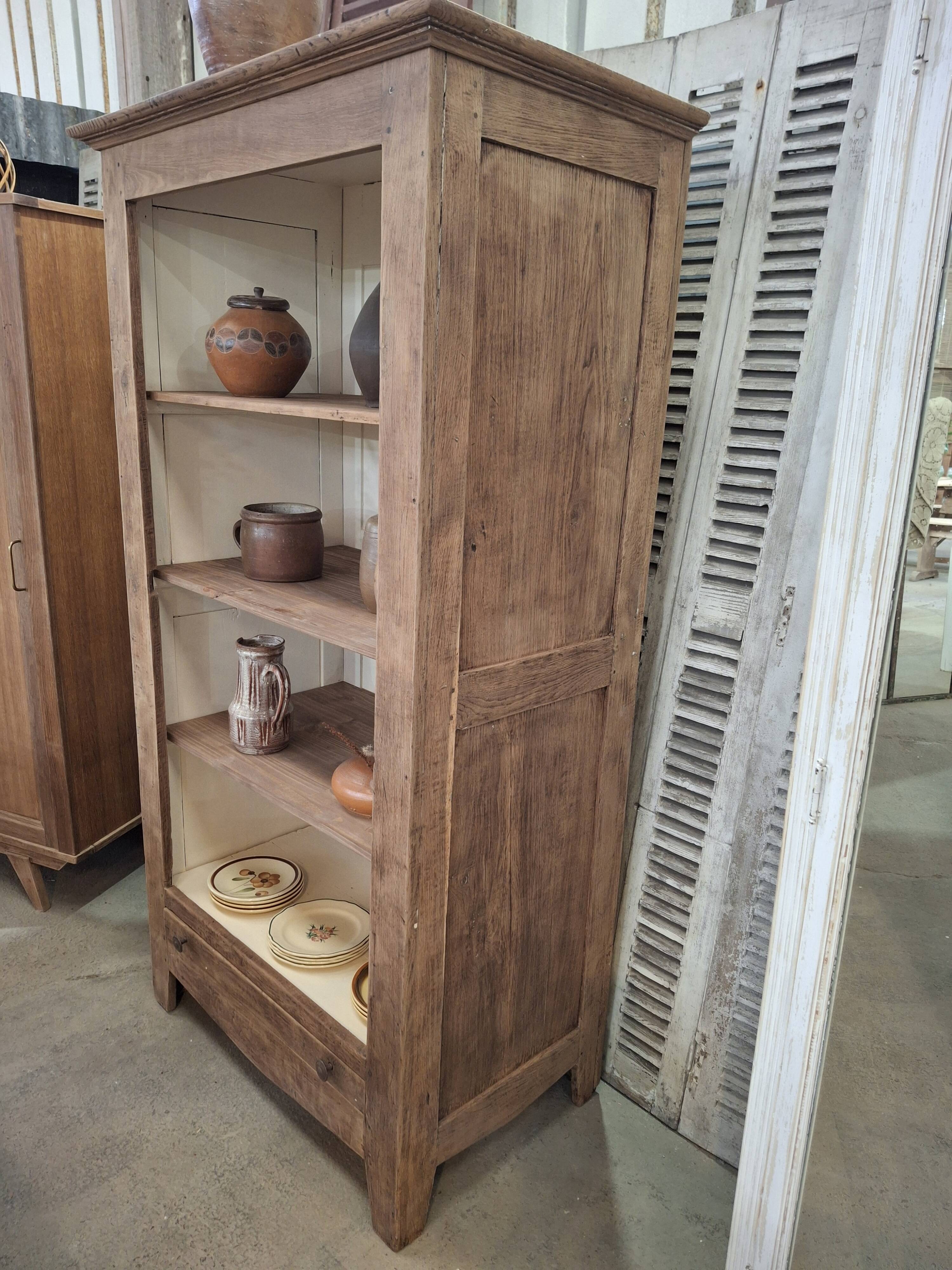 Armoire de rangement