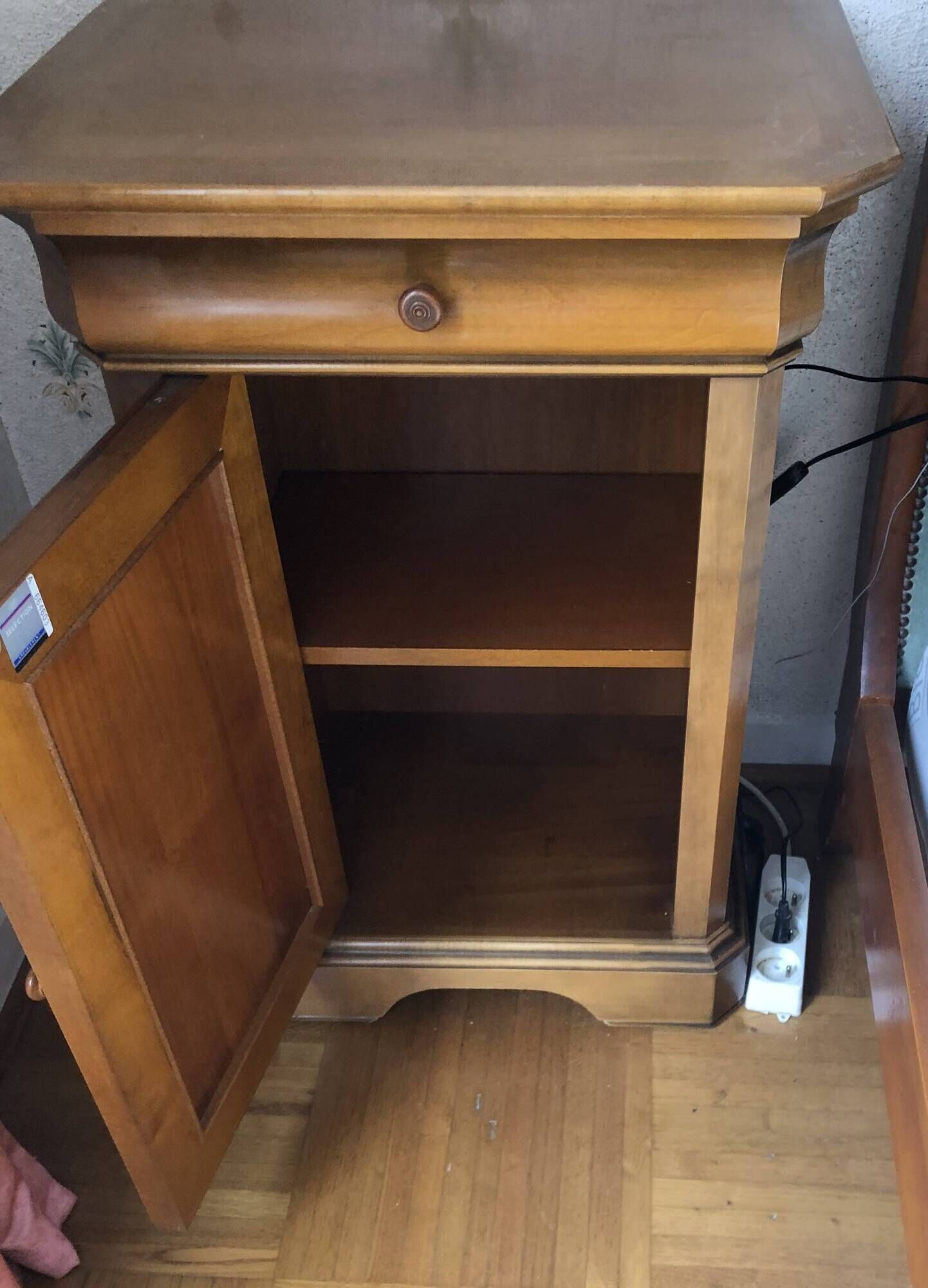 Set of 2 Bedside Tables