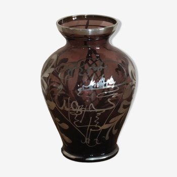 Vase Saint Graal en cristal mauve et incrustations d'argent