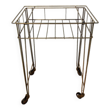 Desserte en métal