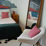 Ivory square shell chair