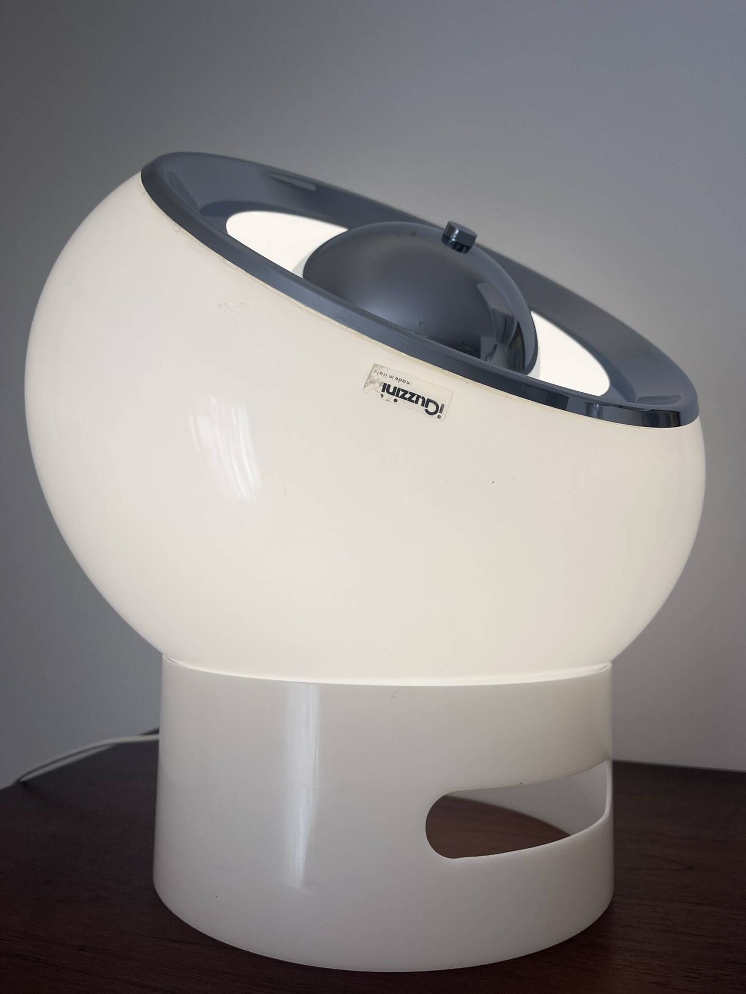 Guzzini Space Age lamp