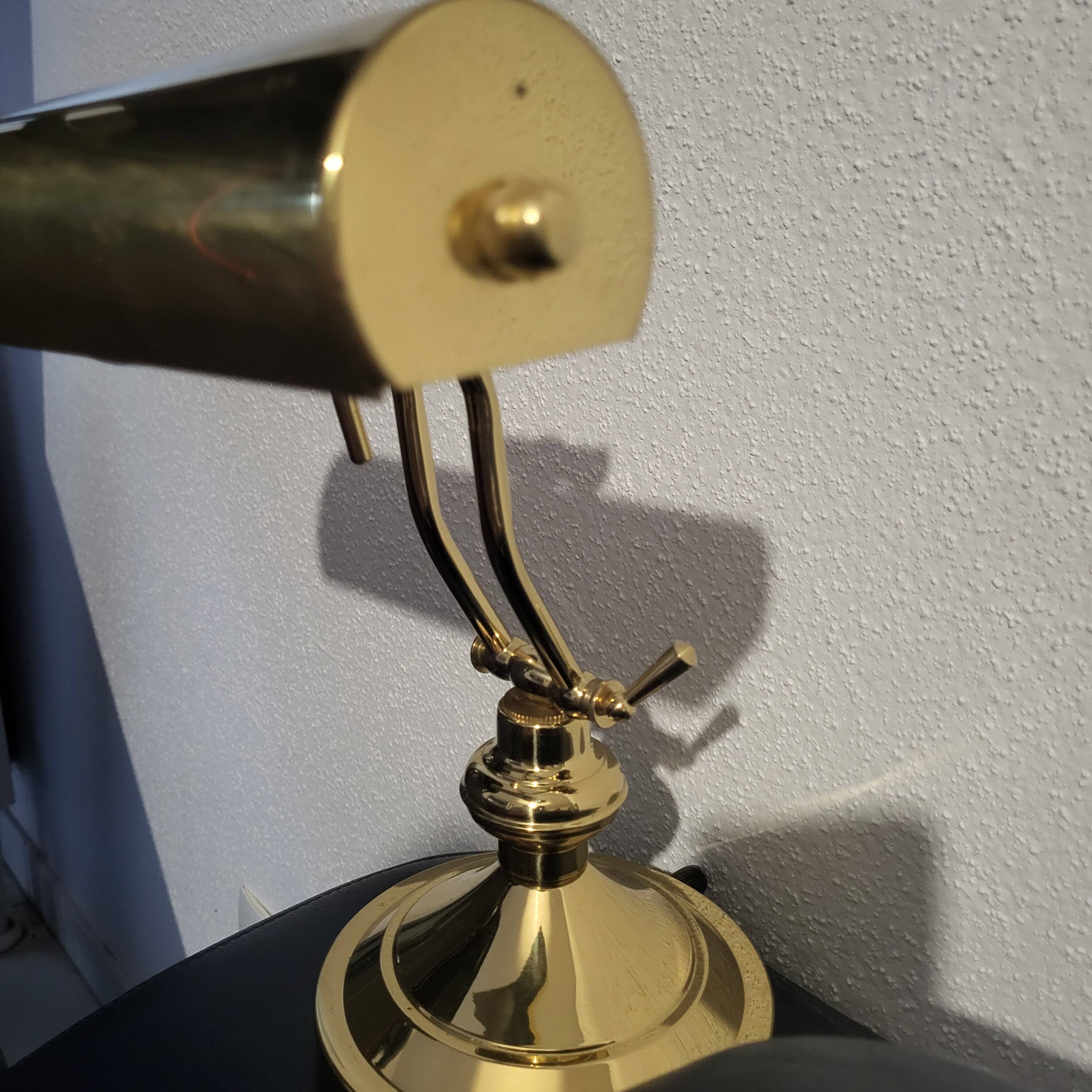 Notary, banker's lamp
