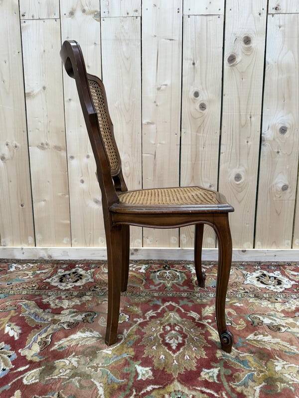 Suite de 6 chaises de style Louis XV en cannage