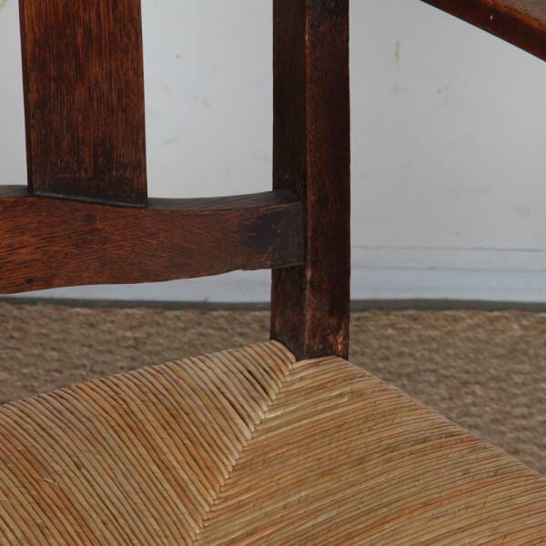 Fauteuil Arts & Crafts, travail anglais début du XXe siècle