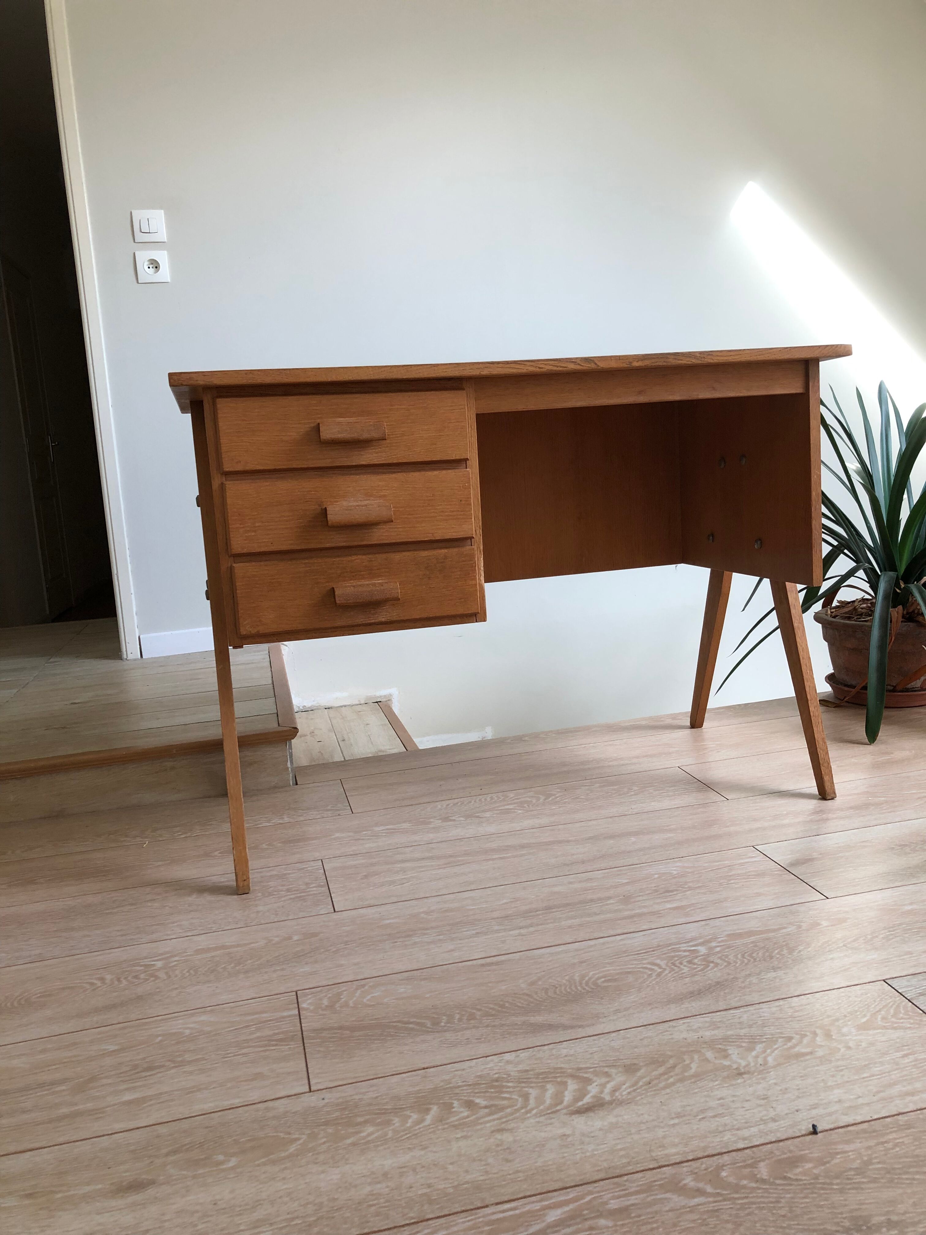 Bureau vintage pieds compas