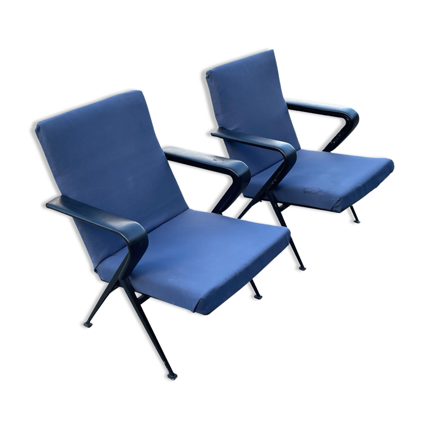 set of 2 Repose armchairs by Friso Kramer for Ahrend de Cirkel