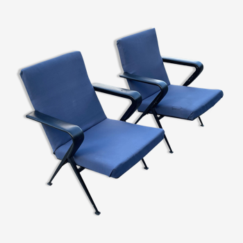set of 2 Repose armchairs by Friso Kramer for Ahrend de Cirkel