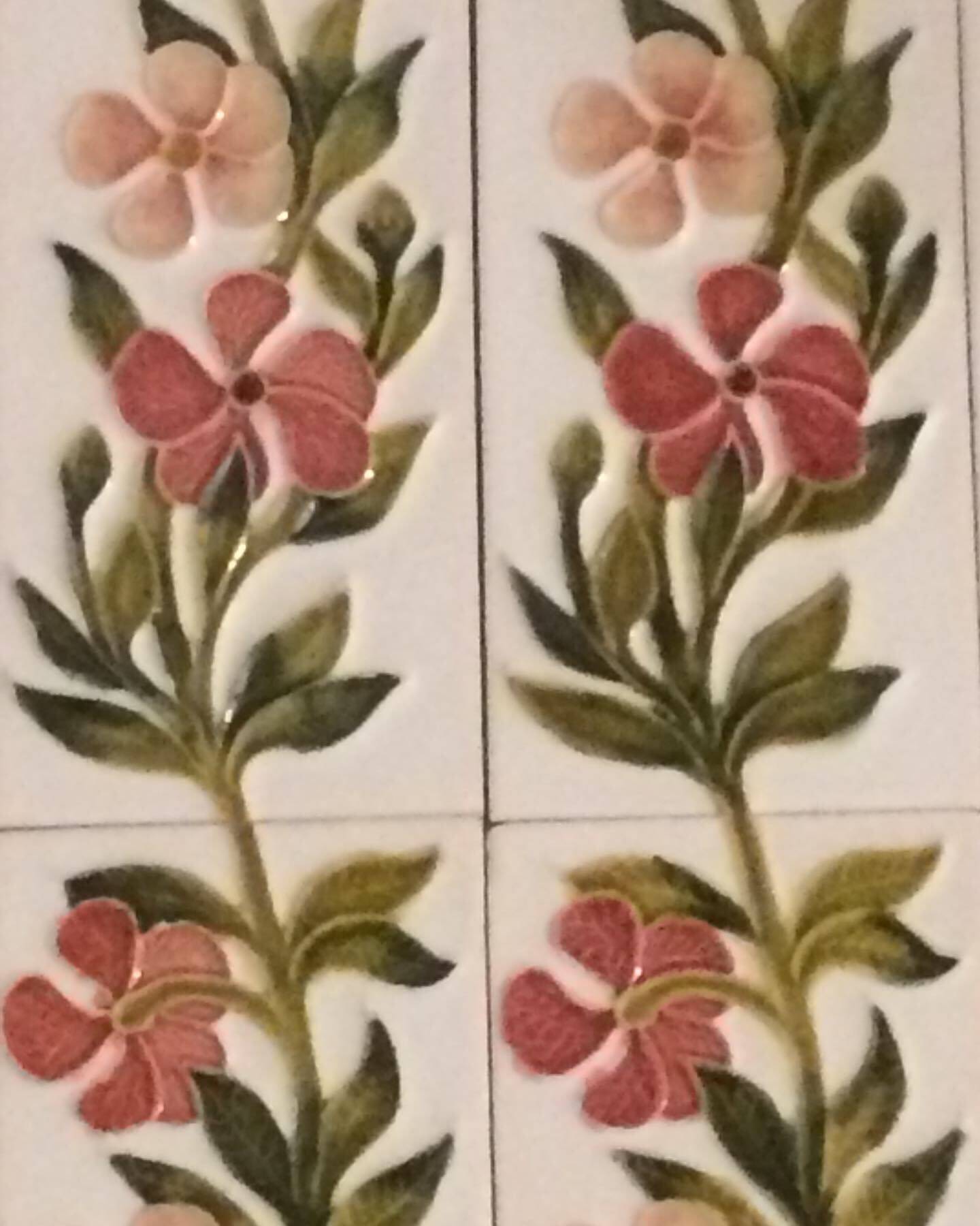 Tiles Roger Capron