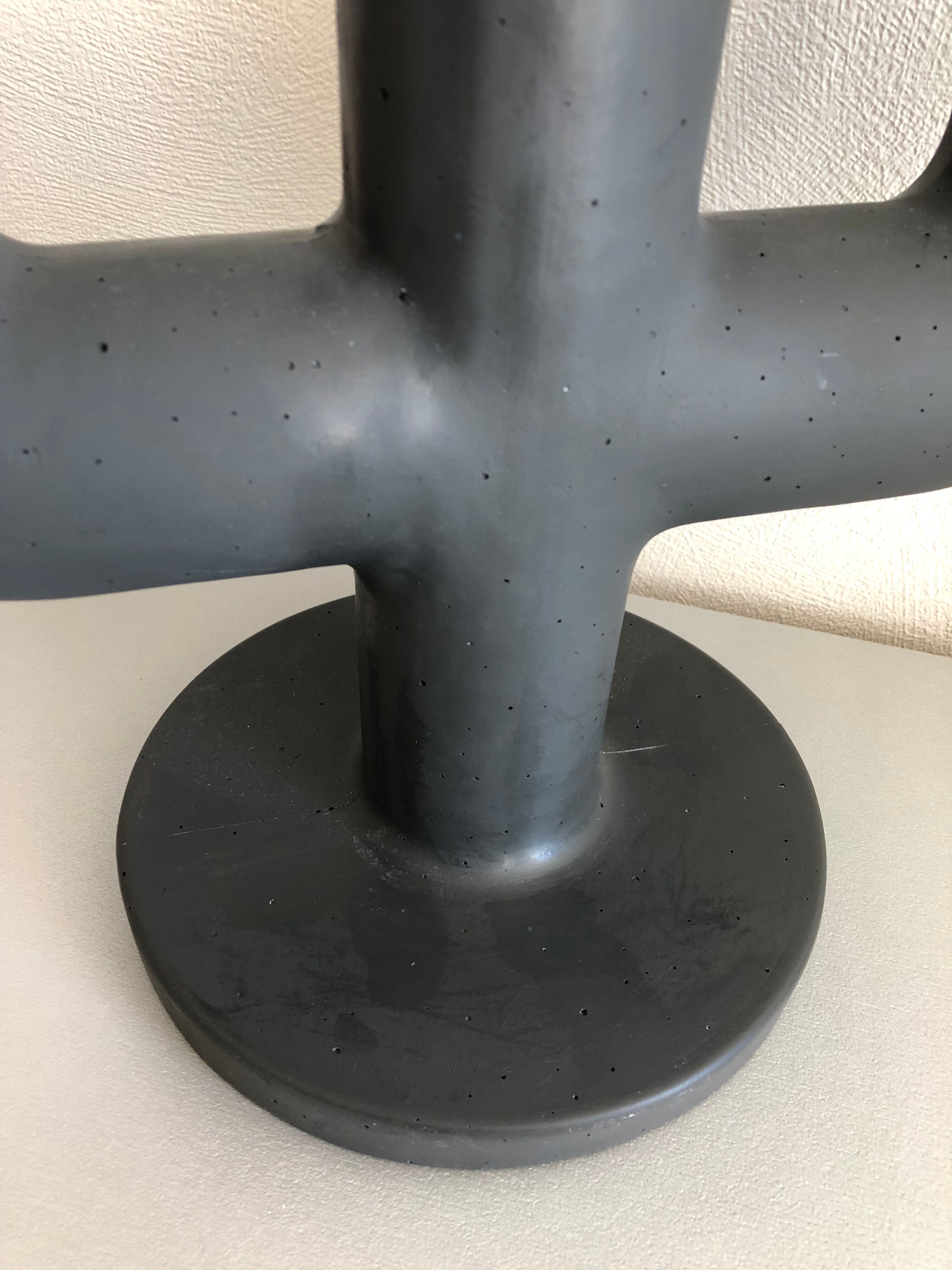 Candlestick by Weight Here de Kibisi