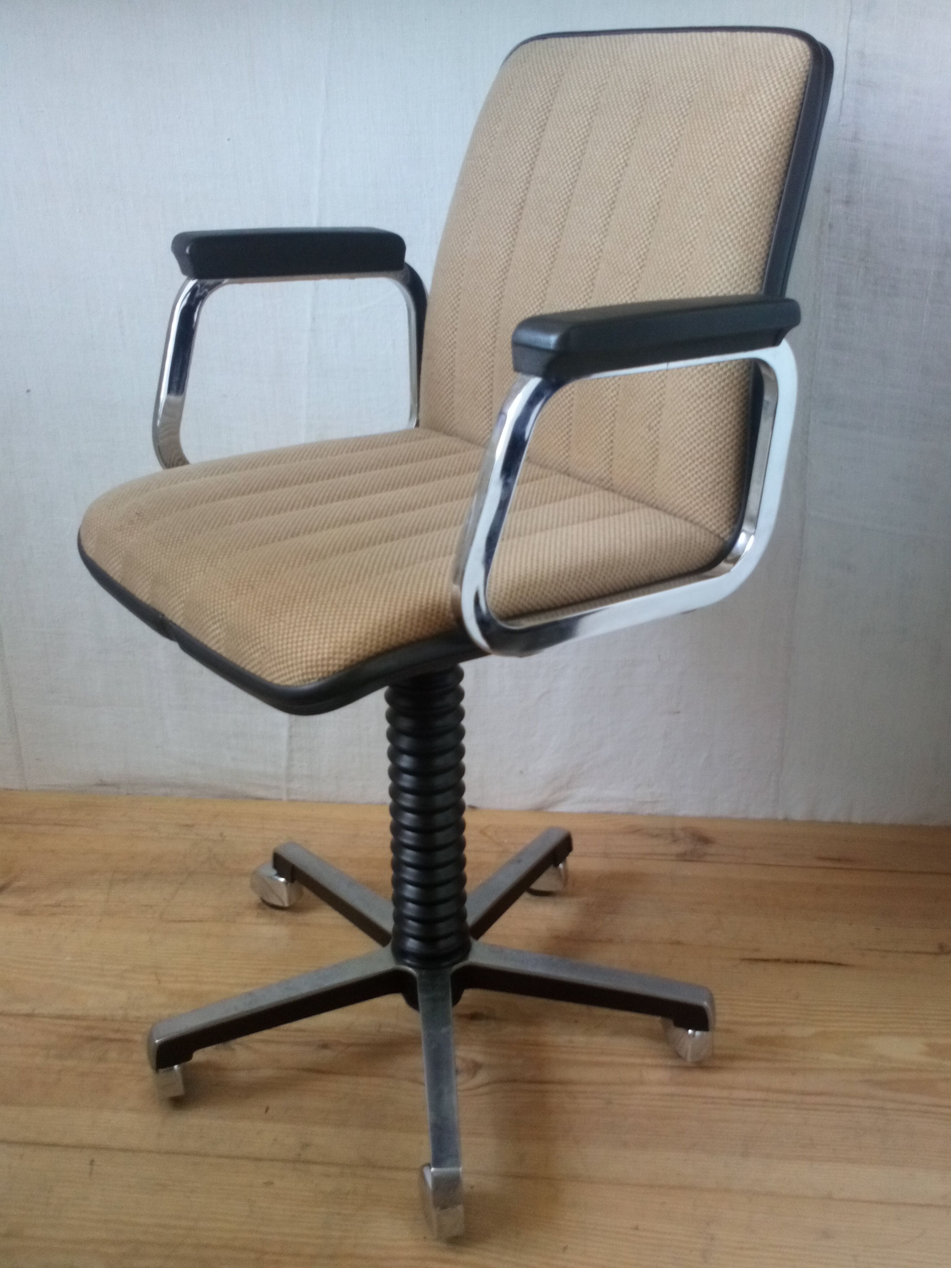 70s office chair