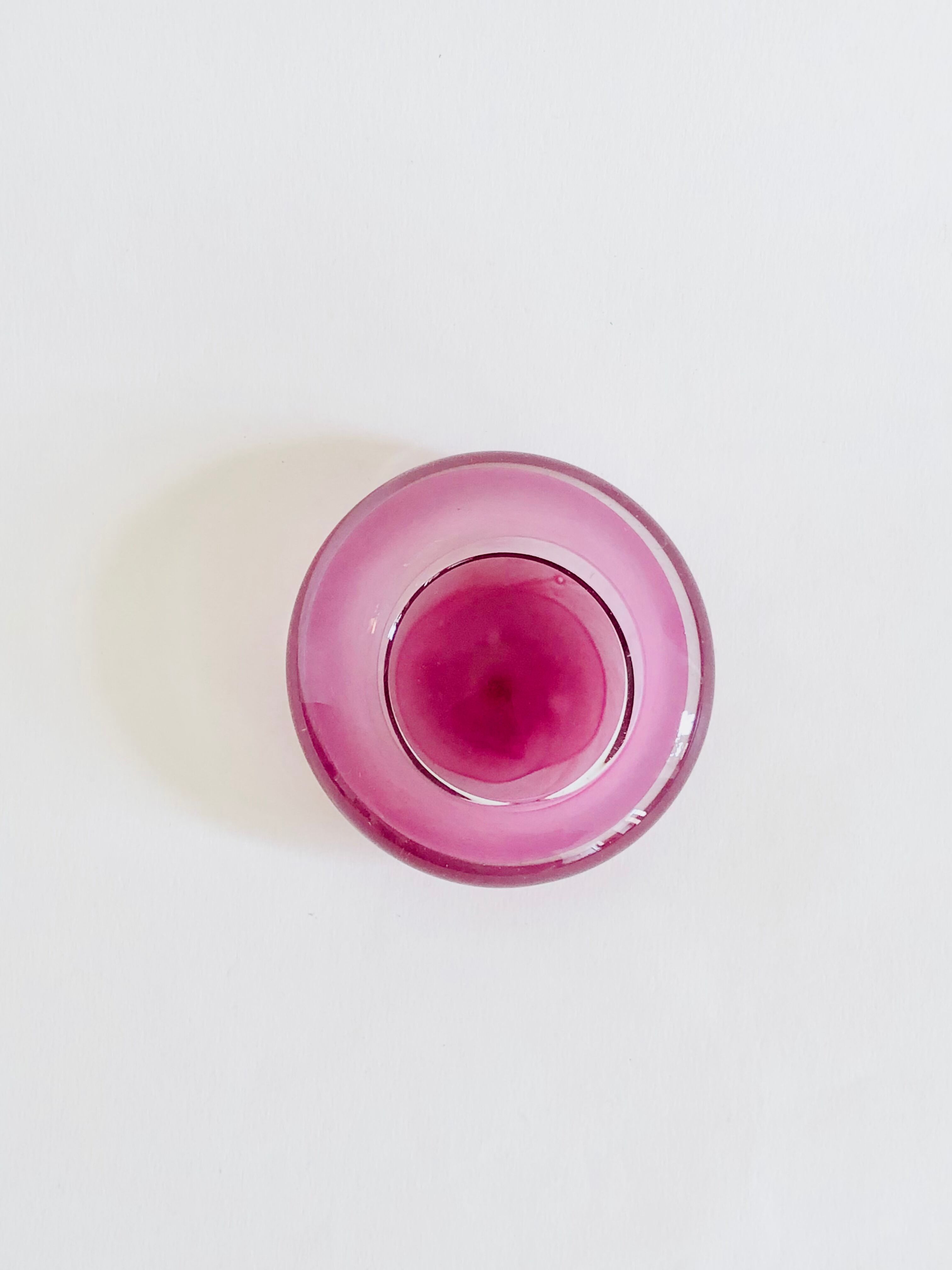 Vintage pink glass pocket trays