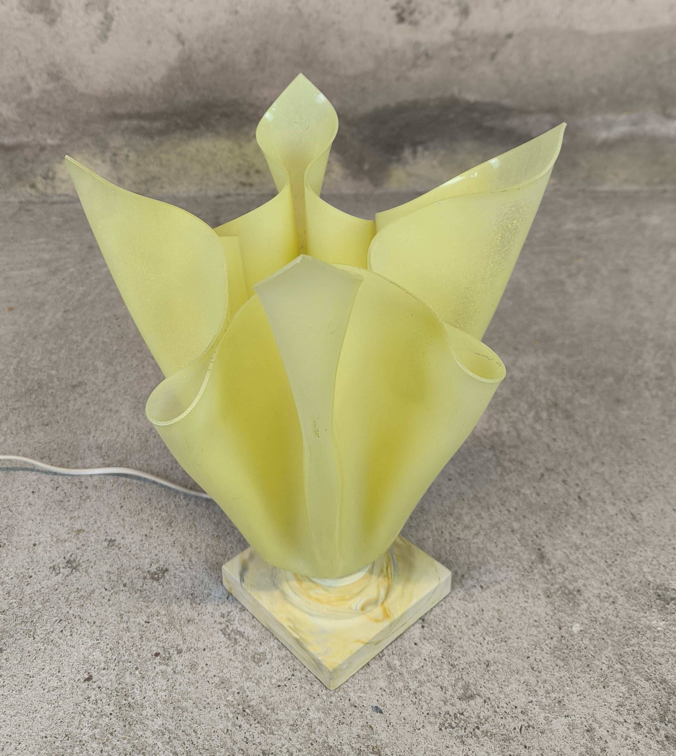 Vintage yellow Corolle table lamp