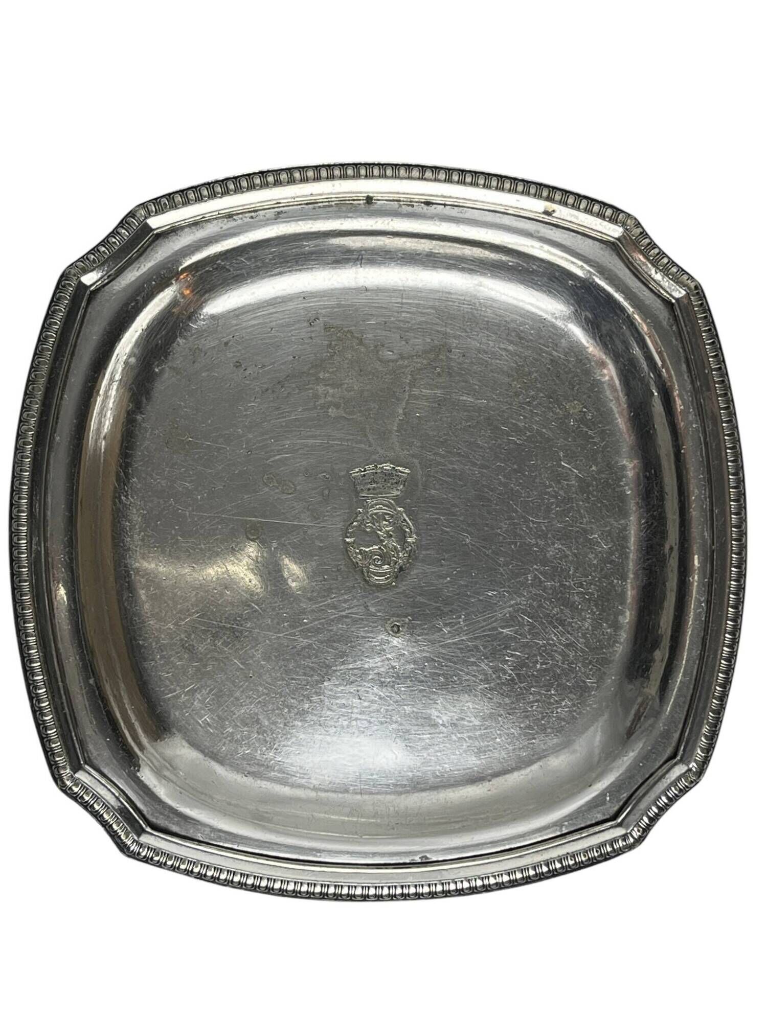 Small Christofle silver-plated tray with coat of arms from the 20th century.