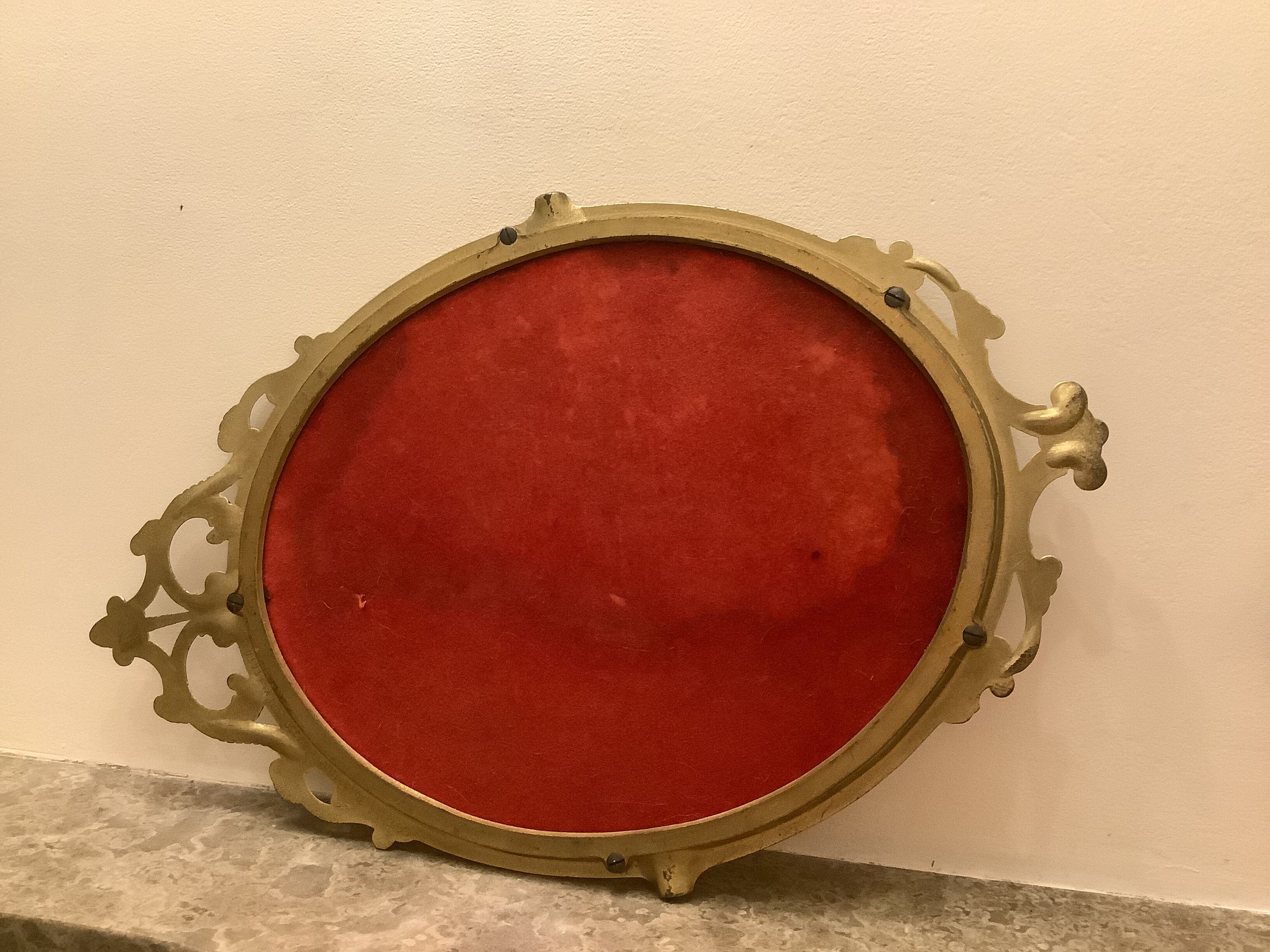 Old oval brass mirror, 31x46 cm