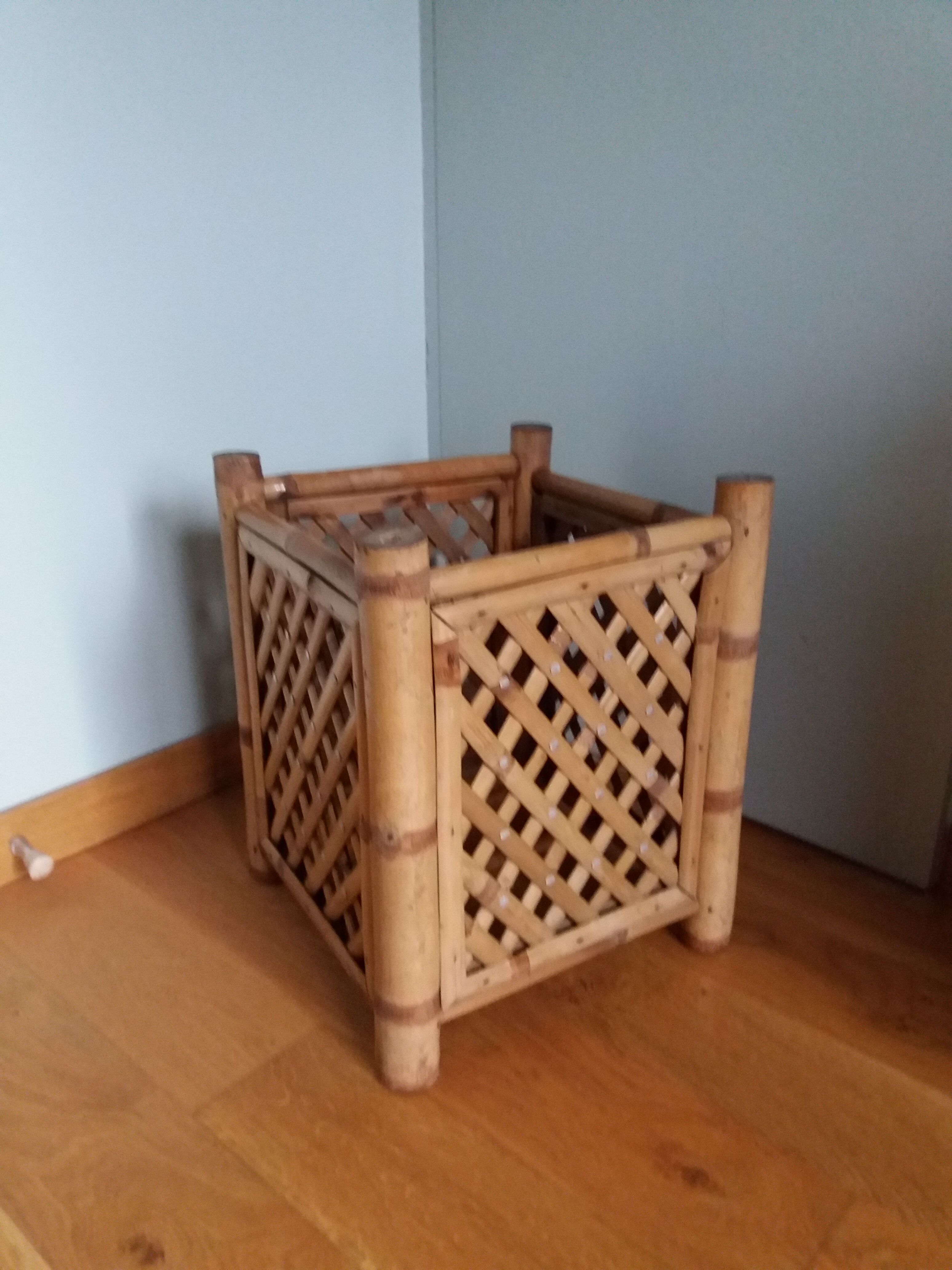 Cache pot large square bamboo