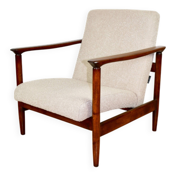 GFM-142 armchair, design by Edmund Homa from the 70s, beige boucle, dark wood
