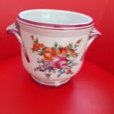 pot in Limoges signed Annnie Lestennet. Hand painted.