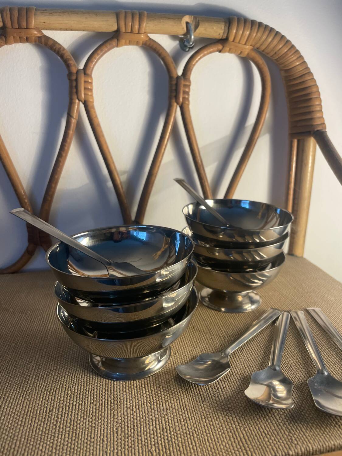 6 silver-plated ice cream bowls + 6 matching small spoons