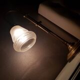 Lampe de table dorée avec abat-jour en verre 1970