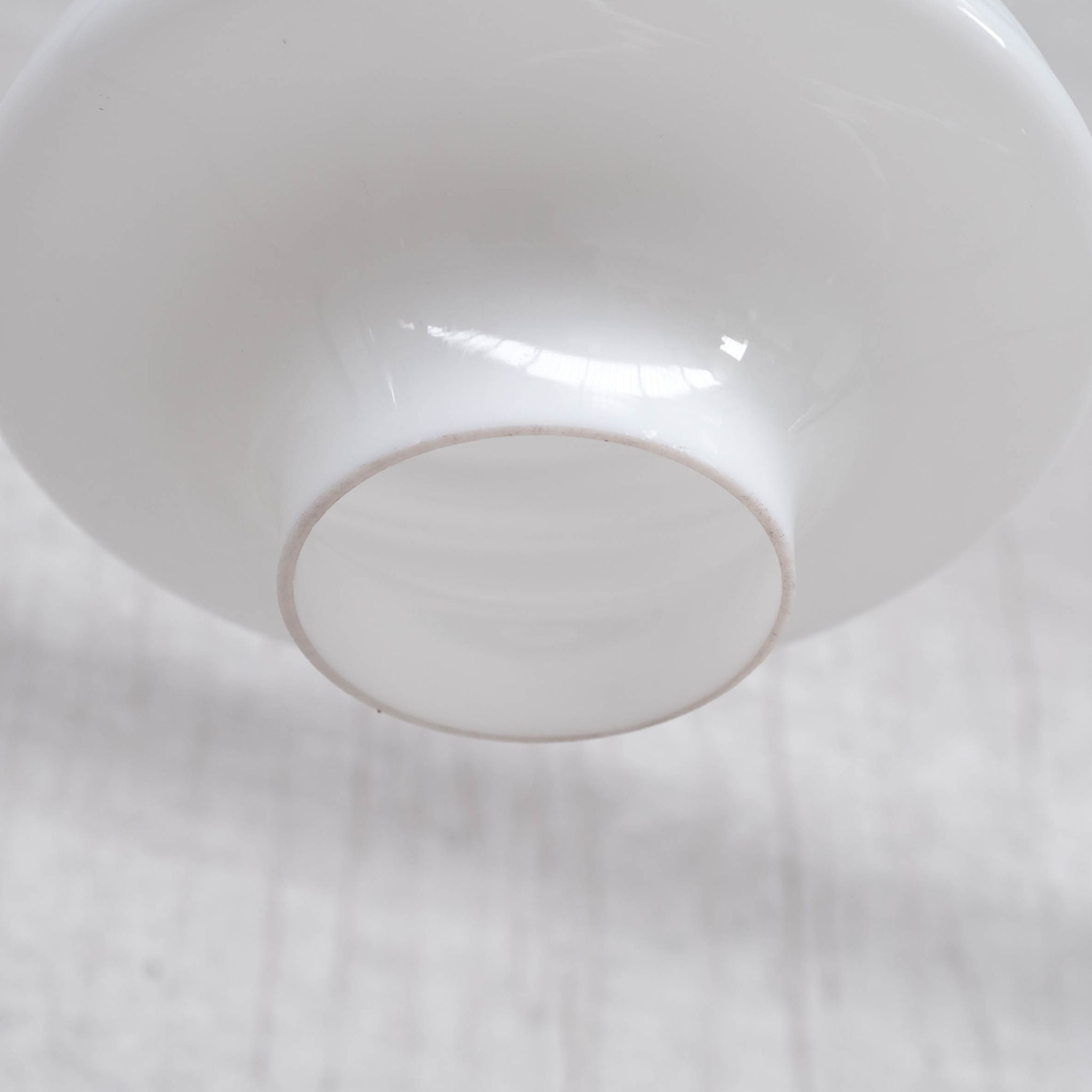 Suspension française opaline et laiton