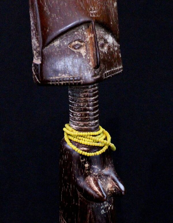 Poupée de fécondité ethnie Fanti du Ghan sur socle