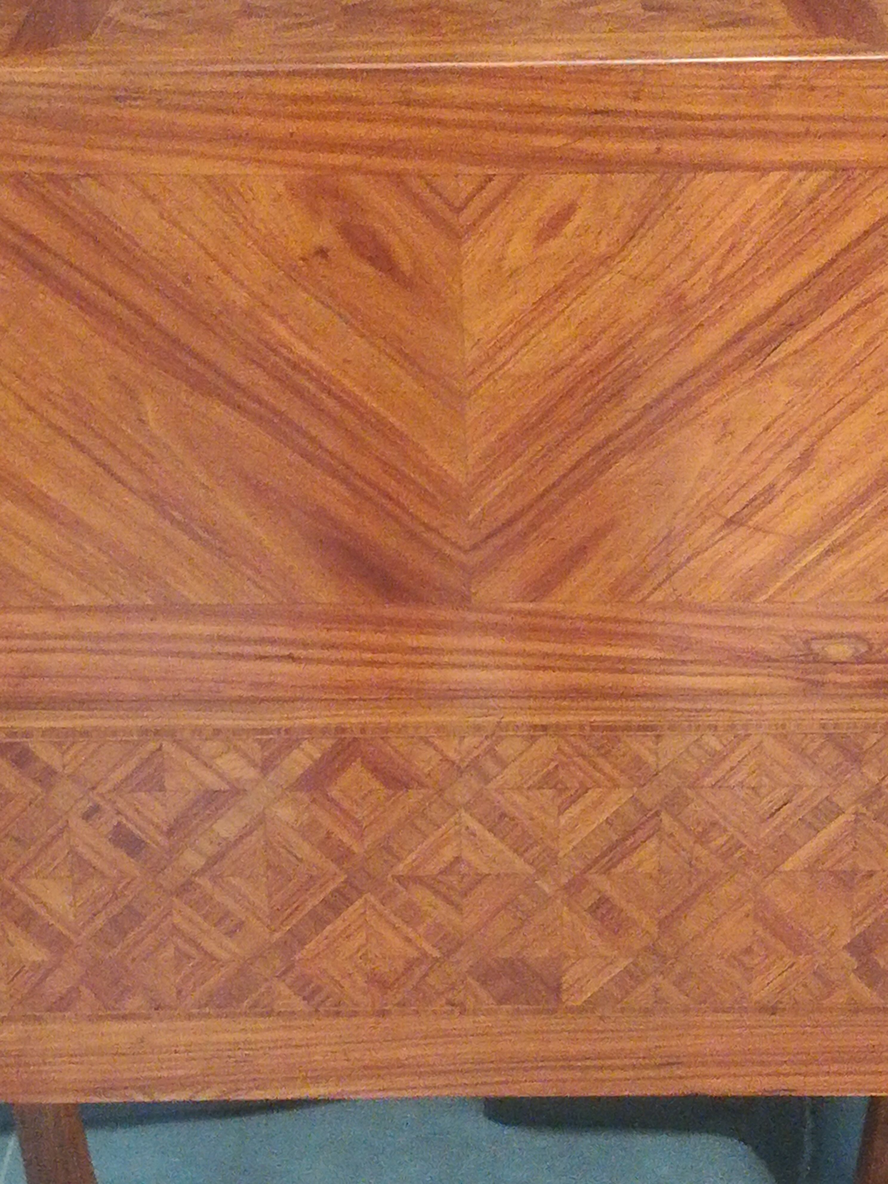 Lady's secretary in marquetry