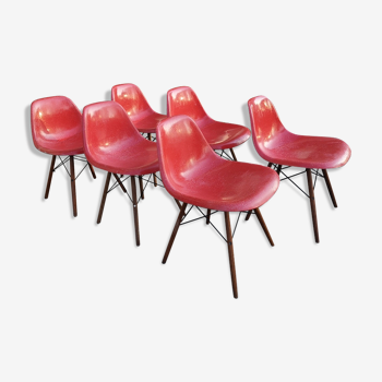 6 DSW Chairs by Charles and Ray Eames made of Fiberglass