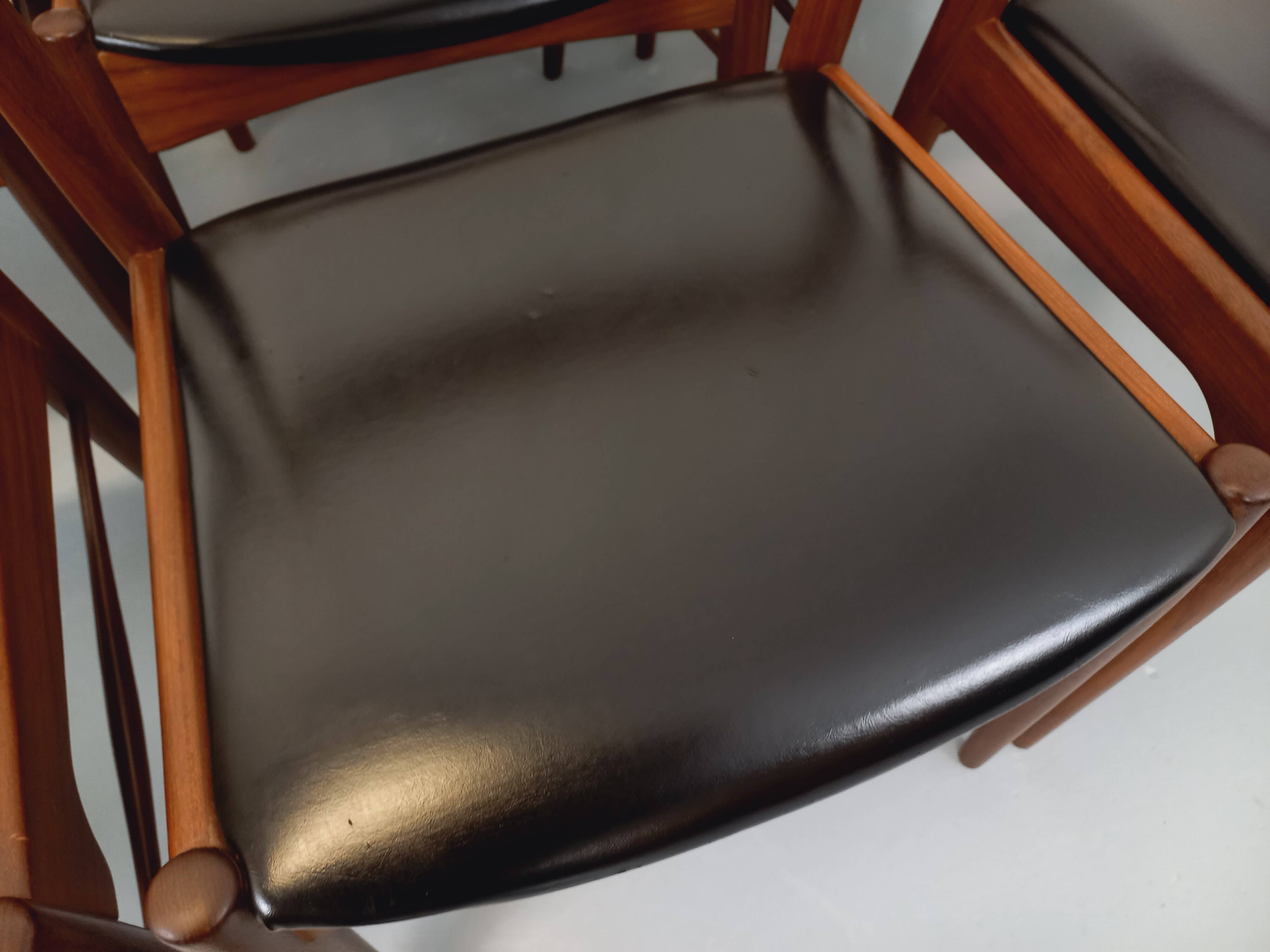 6 vintage Danish Scandinavian chairs by Aerthoj Jensen & Molholm in teak.