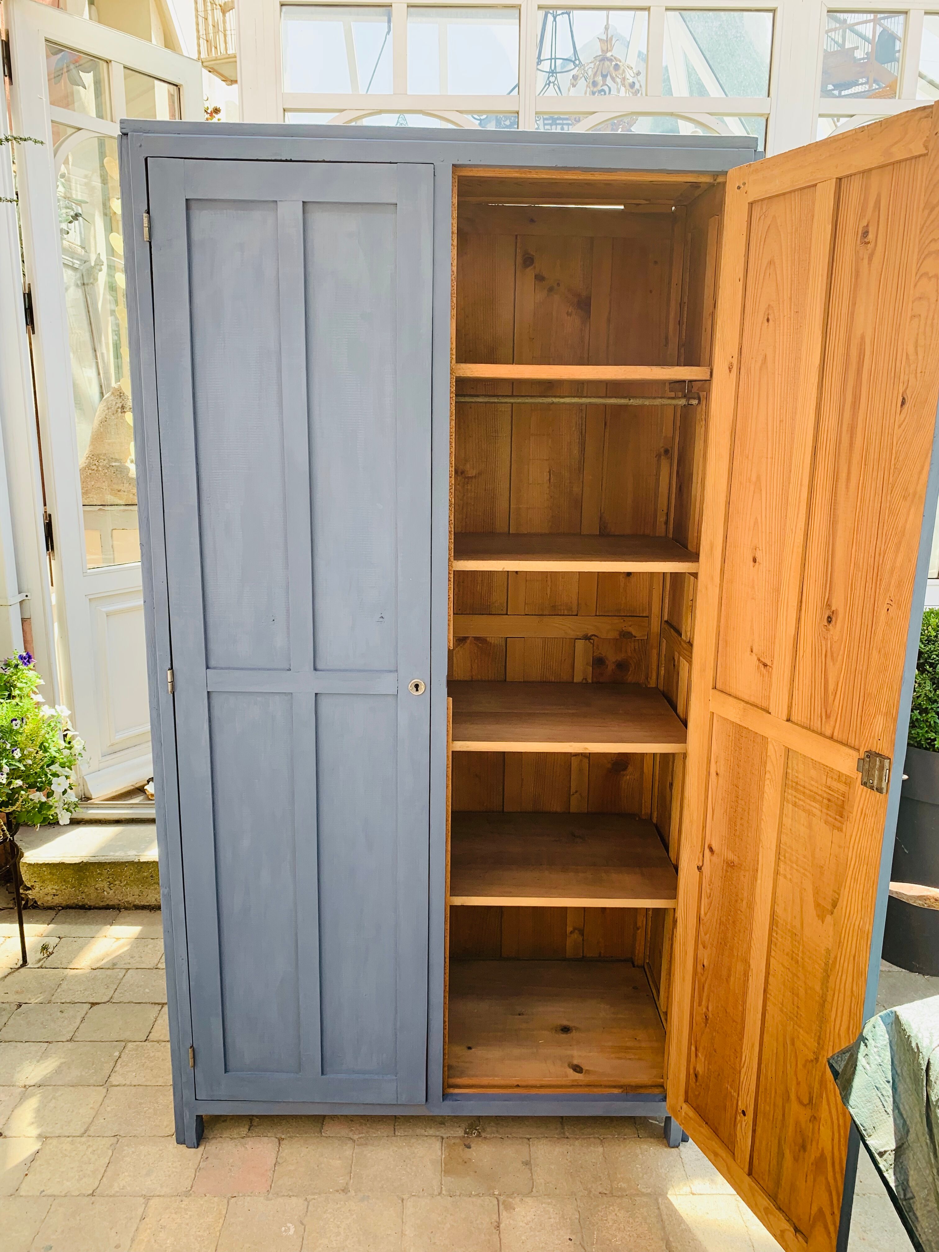 Parisian wardrobe and his bedside