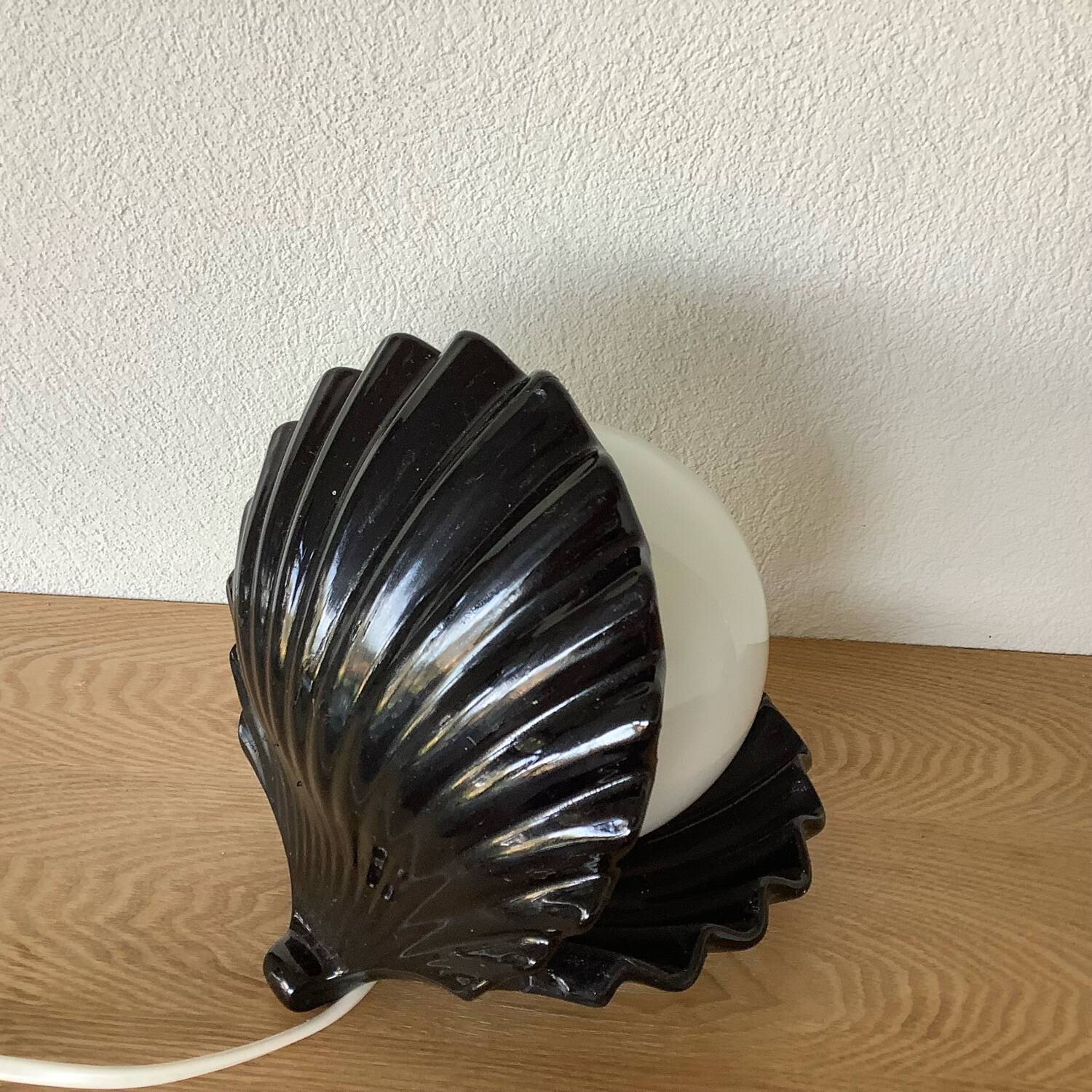 Vintage ceramic shell lamp with opaline globe