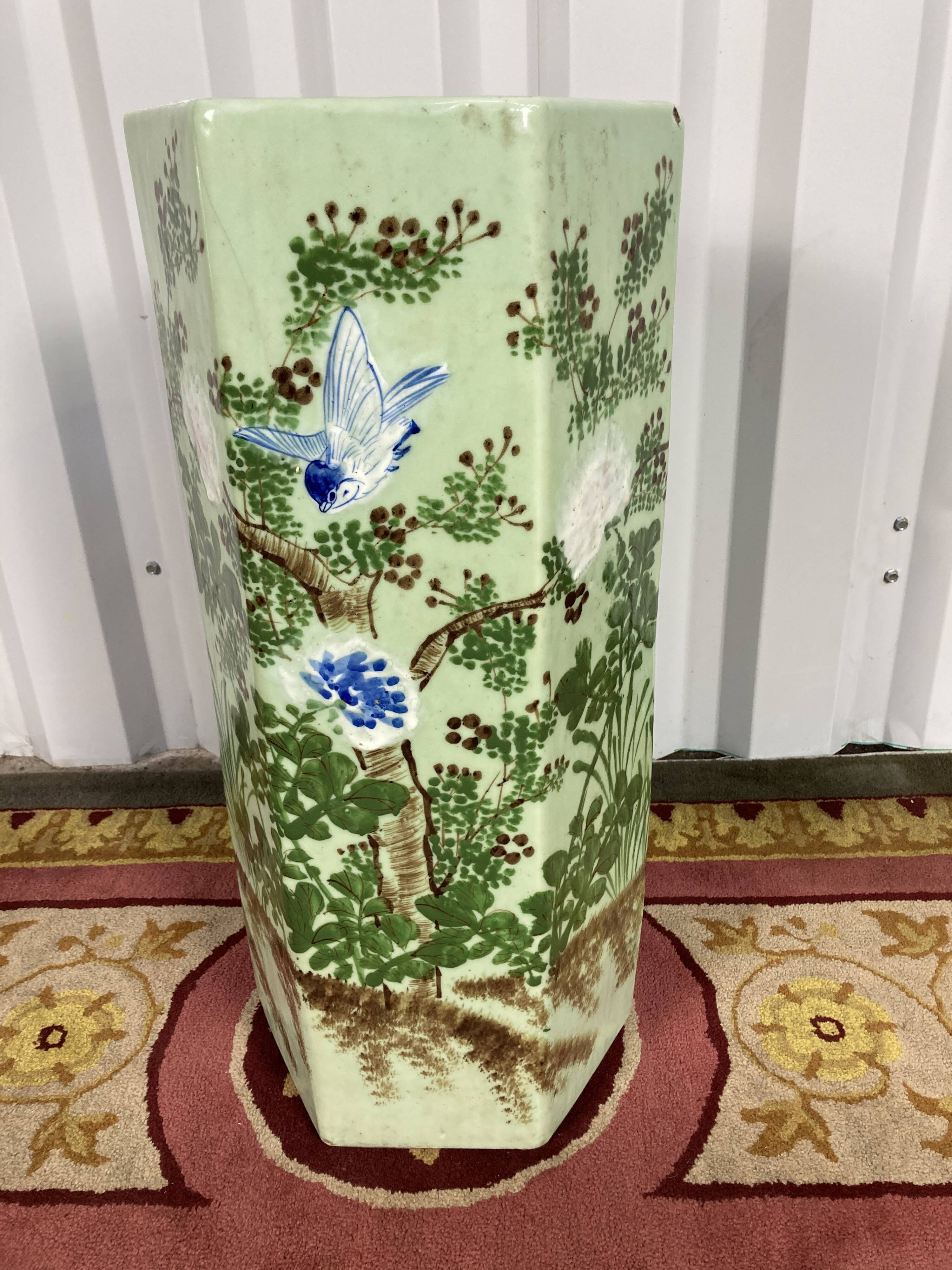 Chinese umbrella holder