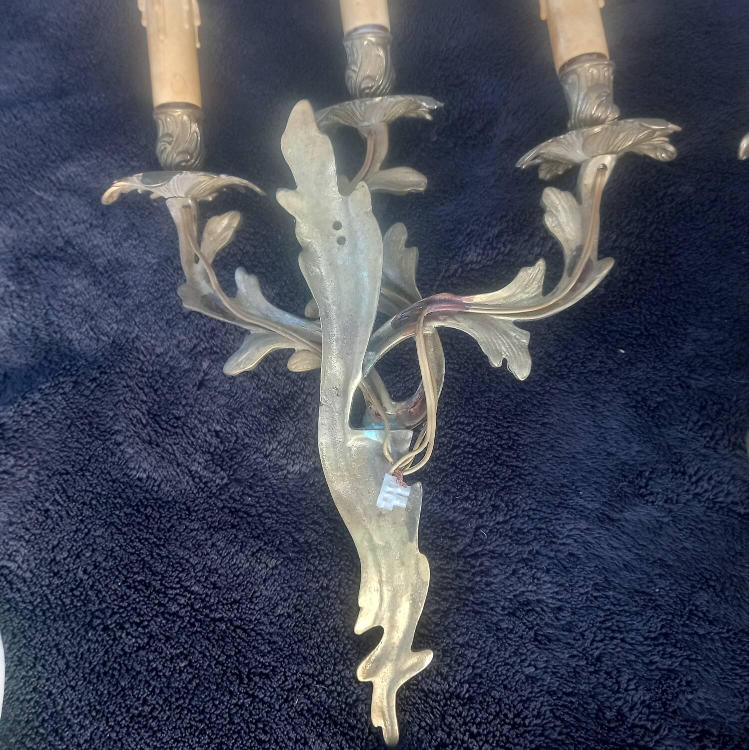 4 large bronze wall lights 3 louis xv rocaille lights