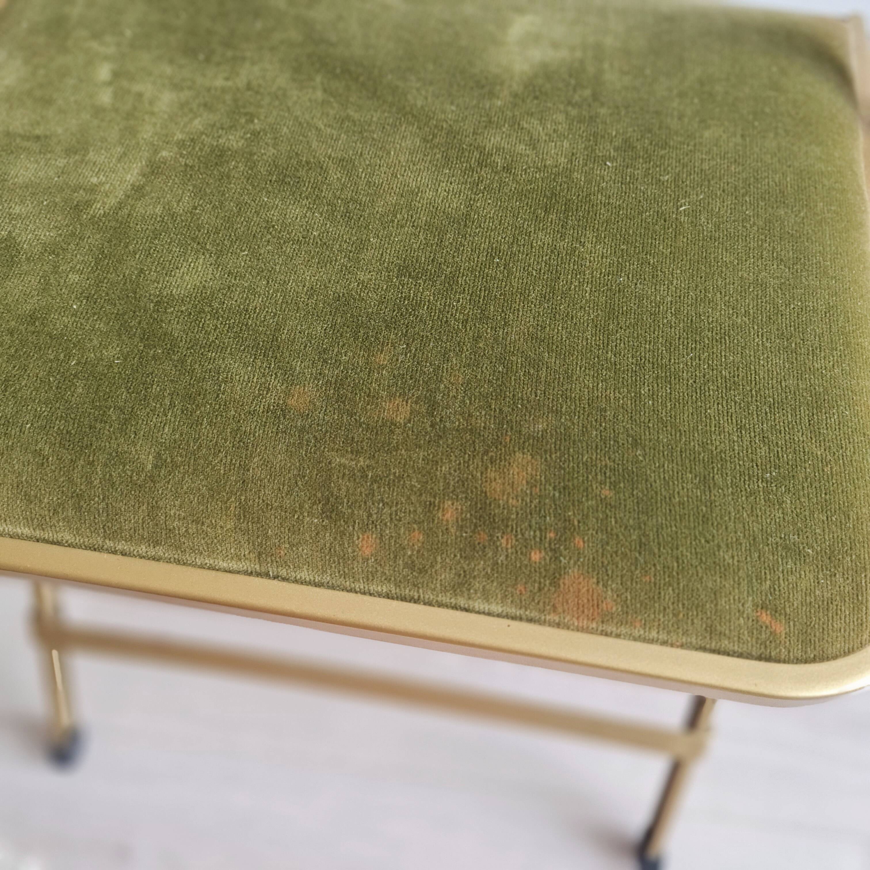 Chaise pliante ancienne velours vert