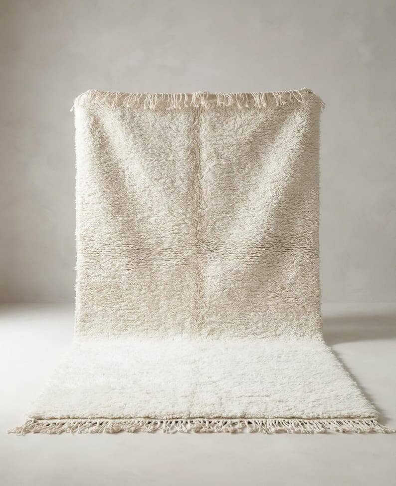 Handmade pure wool rug, size 2/3 m.
