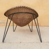 Vintage armchair in rattan feet metal