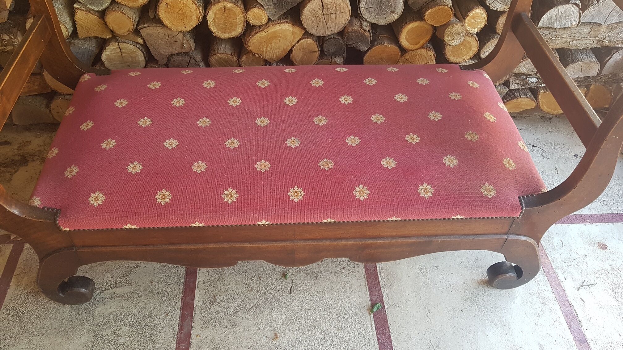 Empire style curved bench