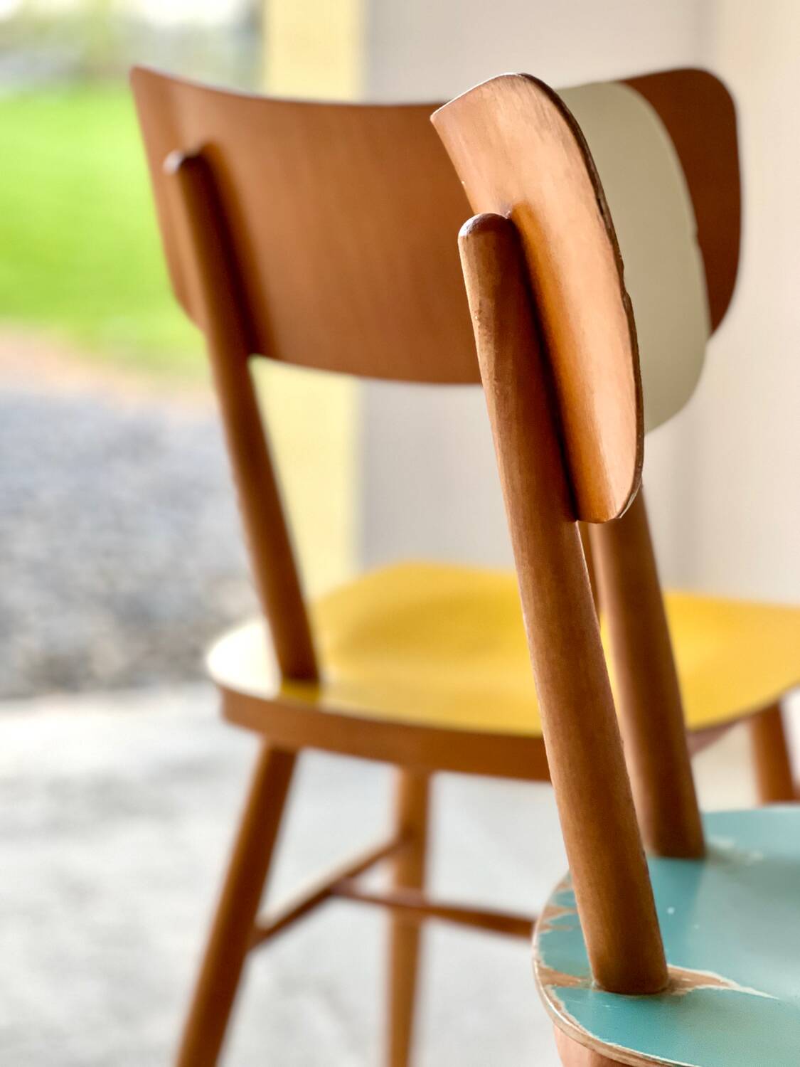 Chaises de salle à manger de Ton, années 1950.