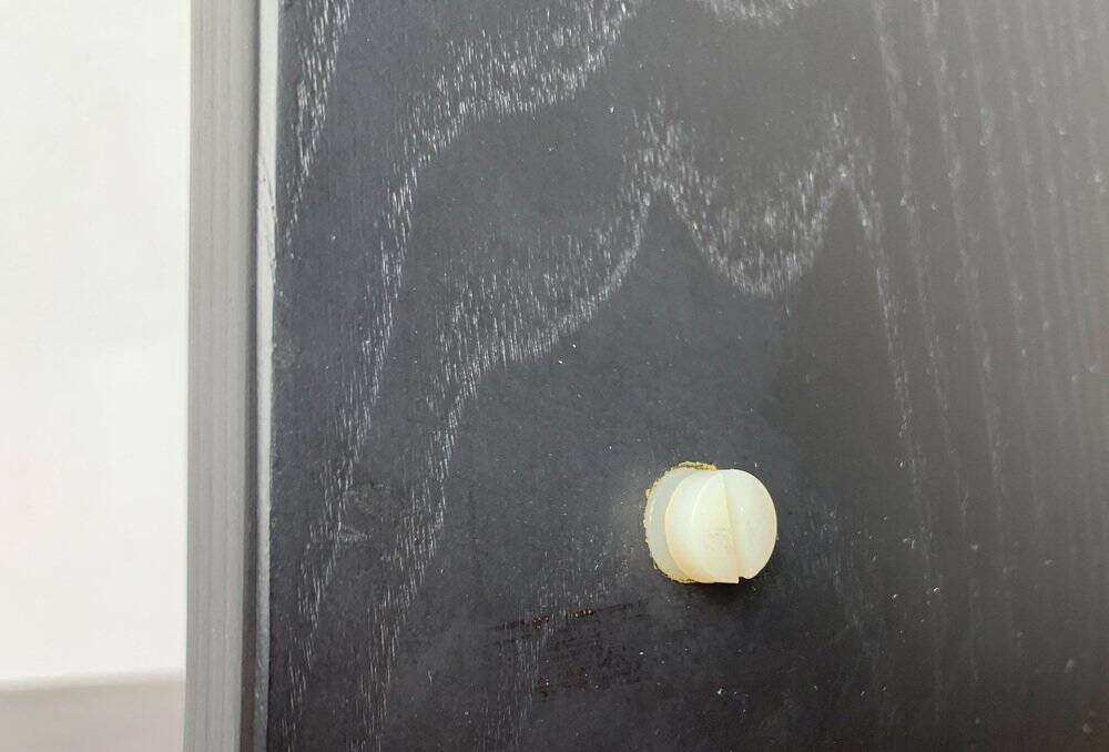 Minimalist postmodern coat rack Mensolo by Schönbuch, Germany, 1990s.