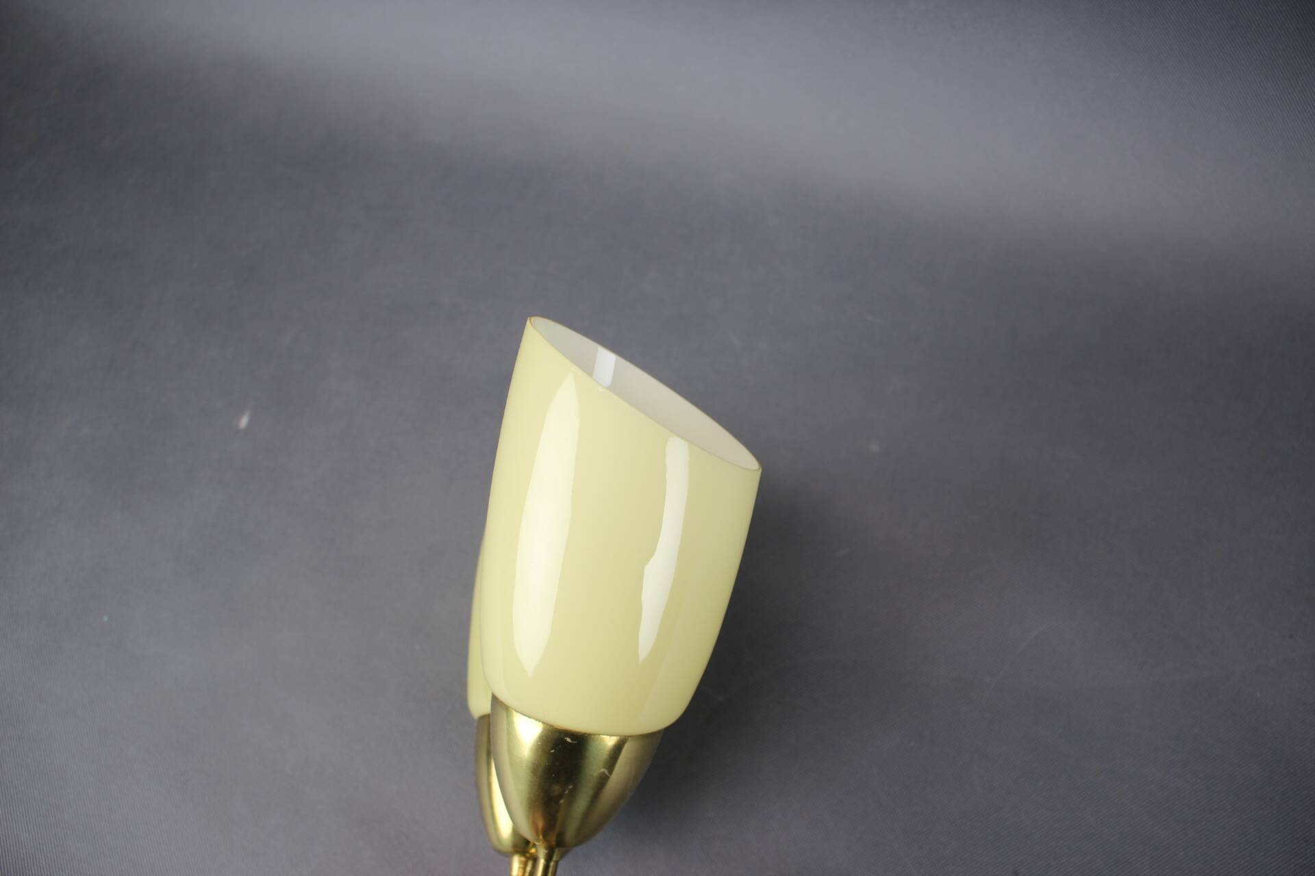 Wall lamp in brass and glass by Kamenický Šenov, Czechoslovakia, 1960.