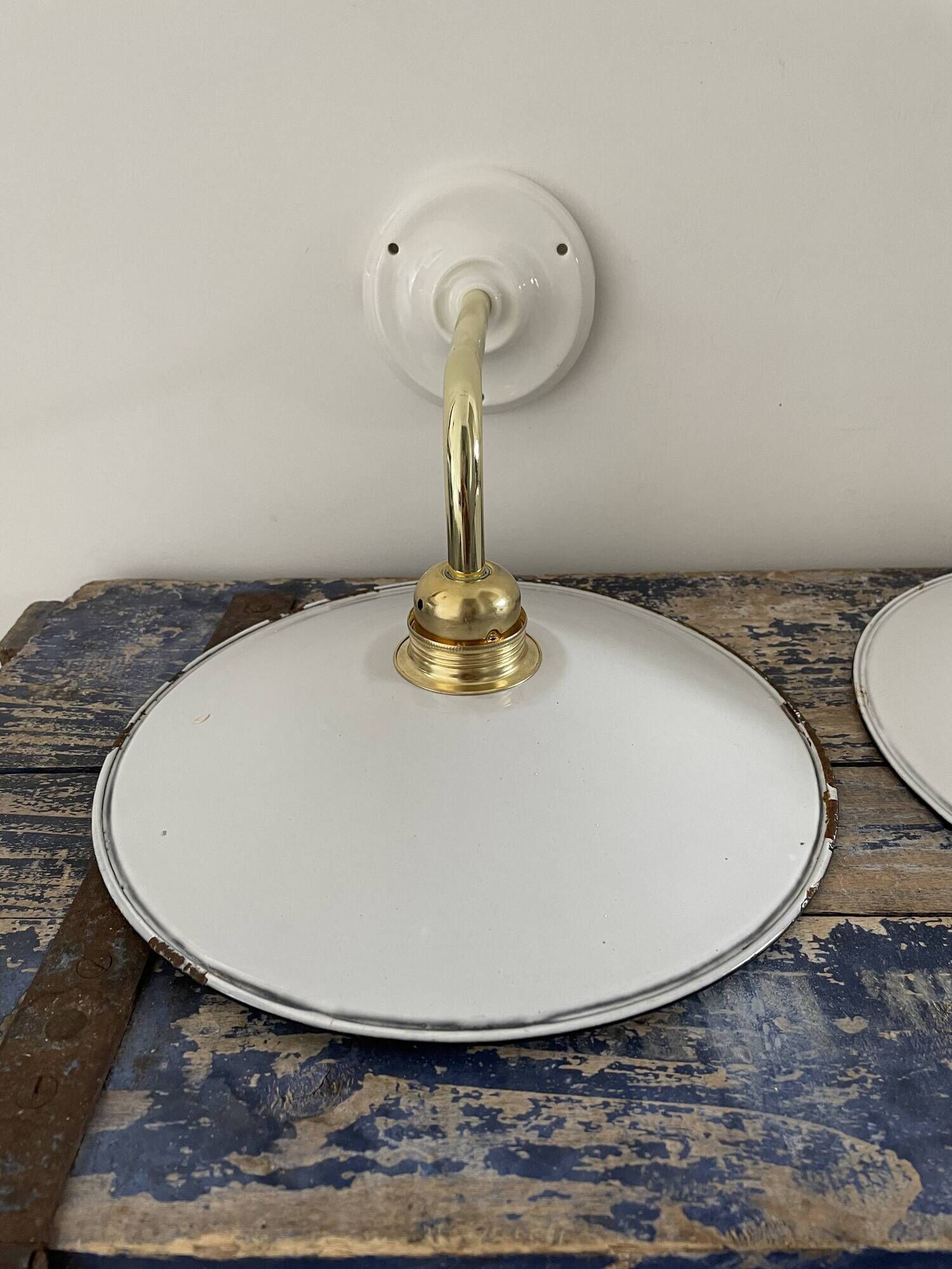 Pair of vintage wall lamps in enamelled sheet metal electrified to nine