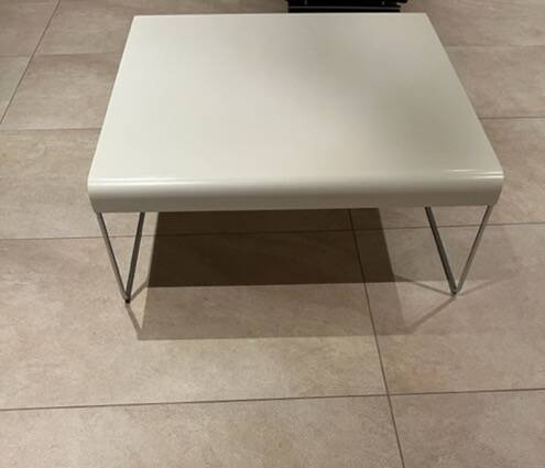 Zap Cassina coffee table Piero Lissoni