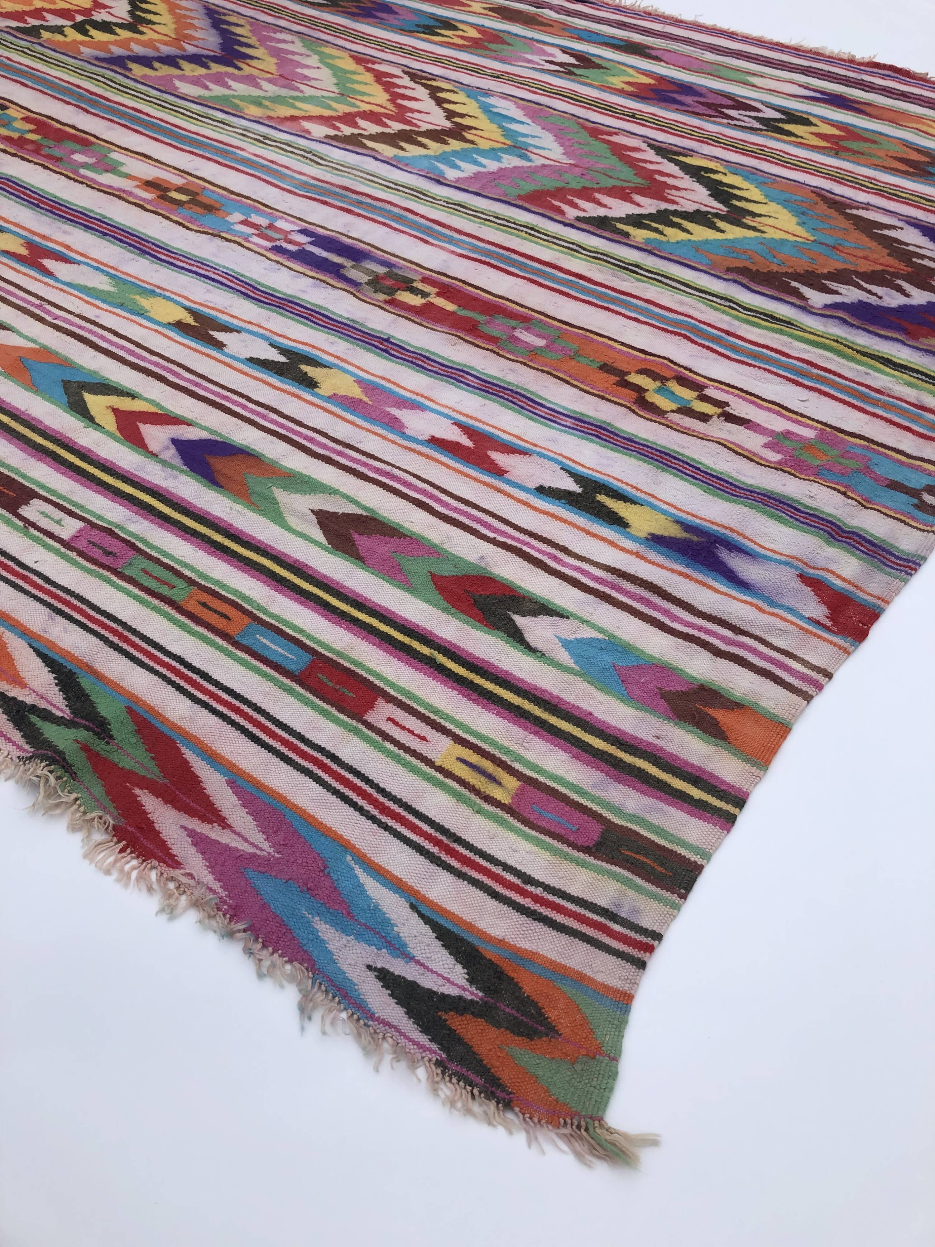 XL Handmade Algerian Berber Ethnic Bohemian Antique Carpet - Area Rug 200x188