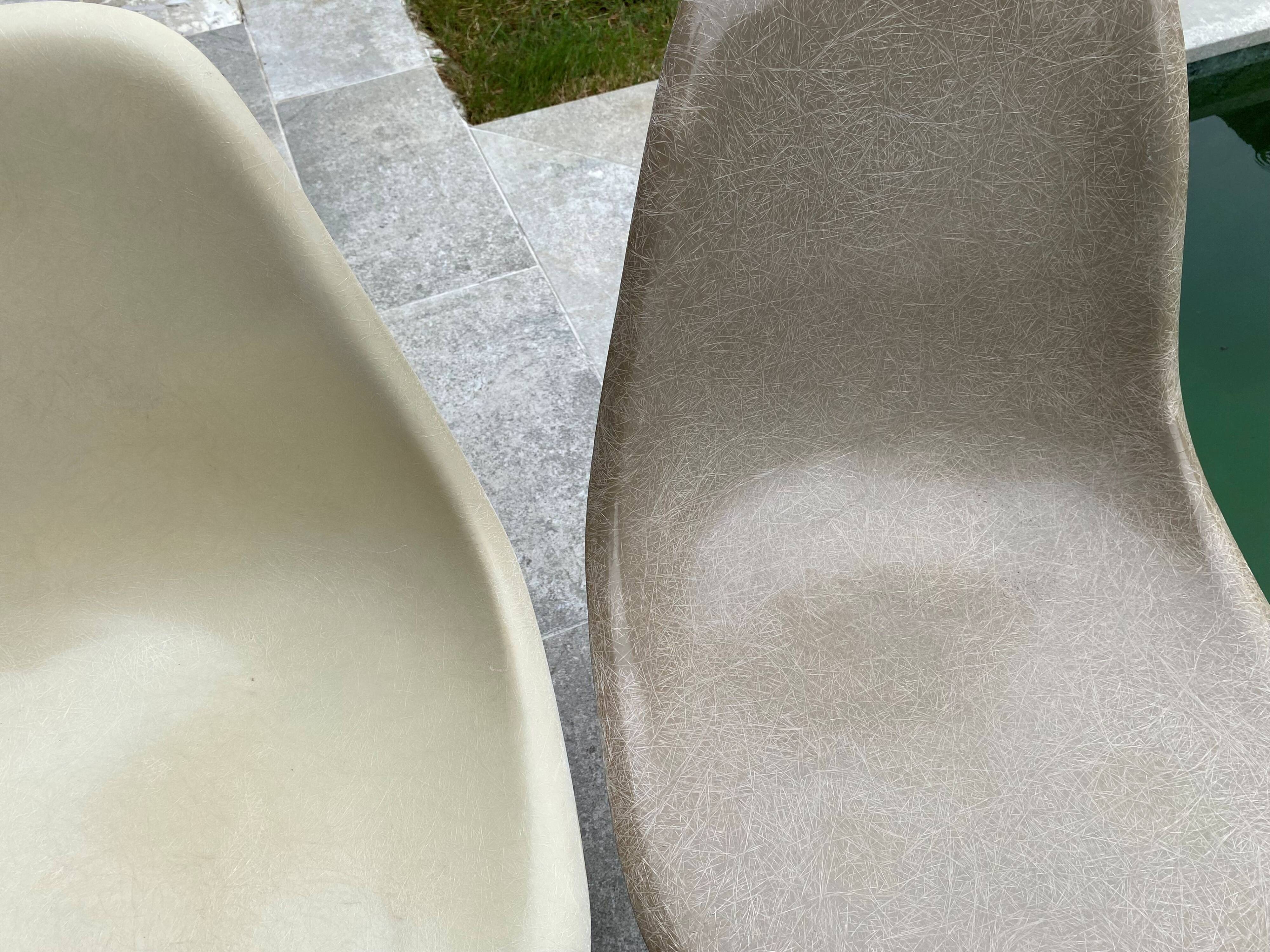 Lot of 4 DSW chairs in walnut fiber by Eames Herman Miller, vintage