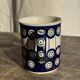 Mug en grès émaillé bleu de Bolesławiec H9,5 D11